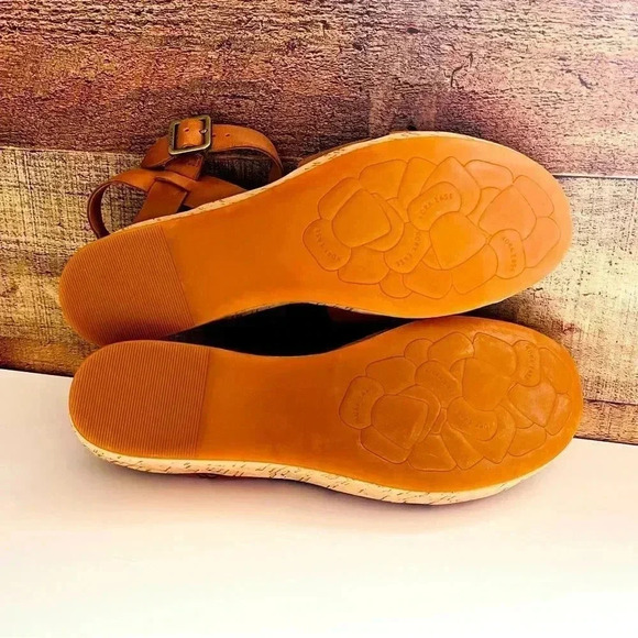 Nwot Kork-Ease Myrna Sandals - Picture 7 of 7